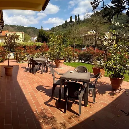 Cecco Di Nara Hotel Massarosa Room photo