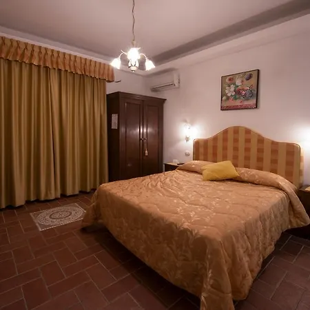 Cecco Di Nara Hotel Massarosa Room photo