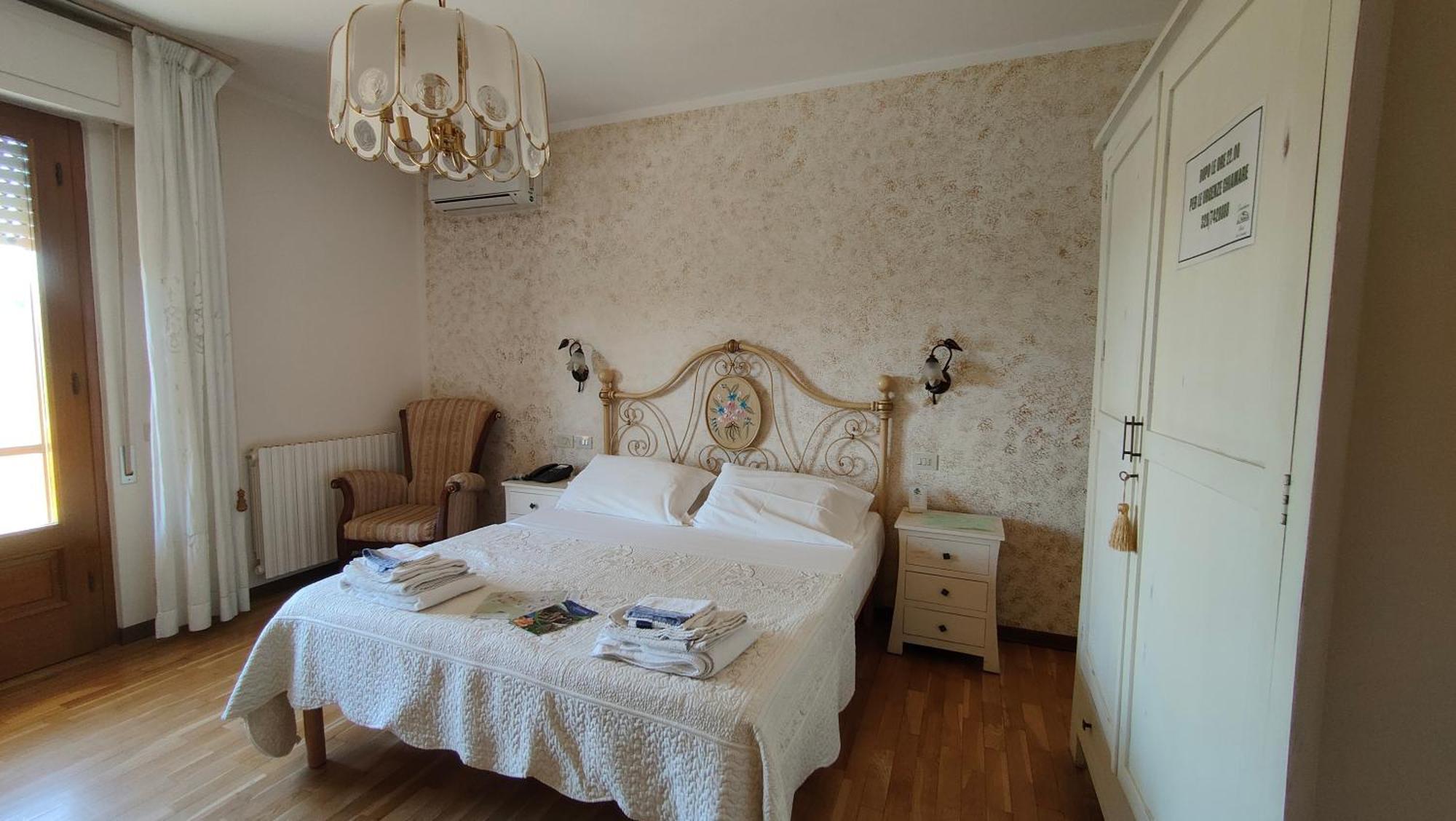 Cecco Di Nara Hotel