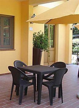 Cecco Di Nara Hotel 2*