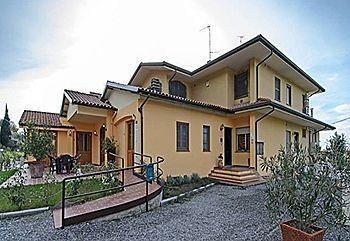 Cecco Di Nara Hotel